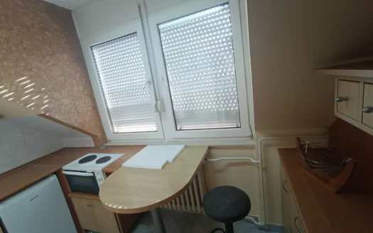Jednosoban stan, centar grada!