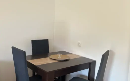 Jednoiposoban stan, Liman 2