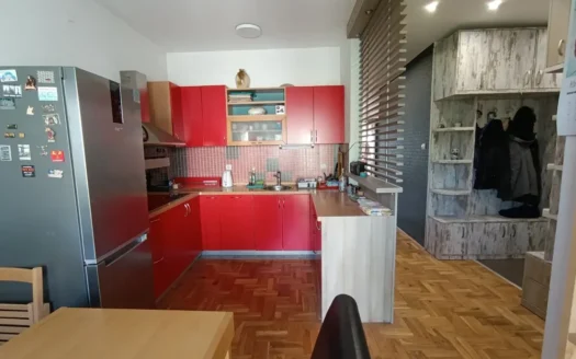 Četvorosoban stan Spens!