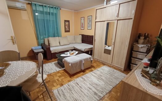 Dvosoban stan Novo naselje – Šarengrad